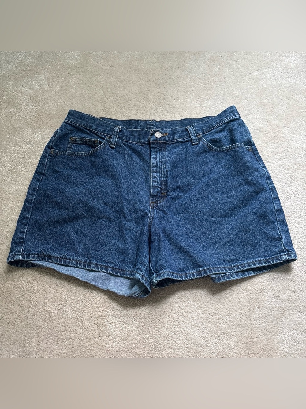 Lee jean shorts size 16 M